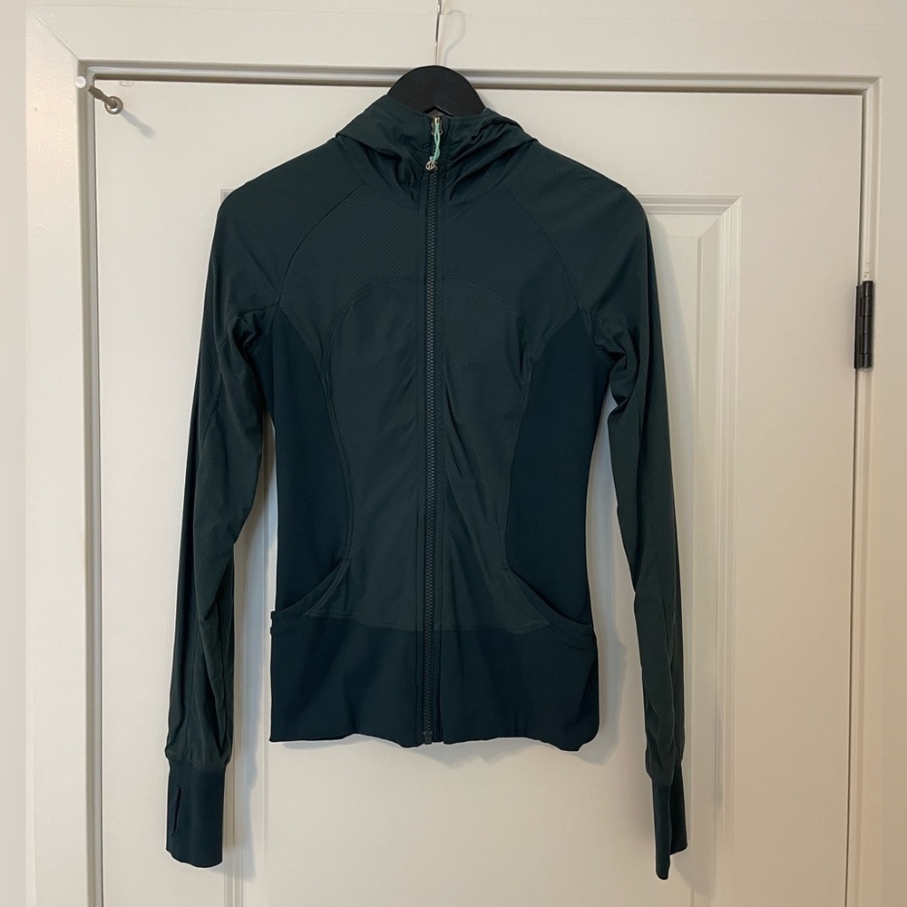 Women’s Lululemon Jacket Size 6